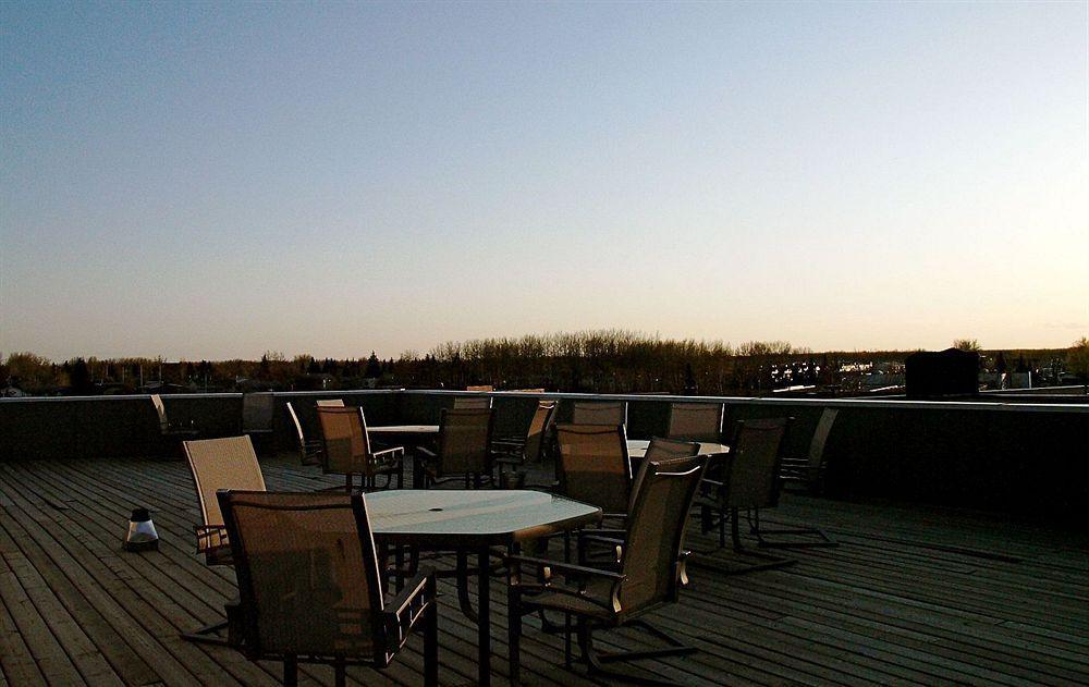 Executive House Suites Hotel & Conference Centre High Level Eksteriør bilde